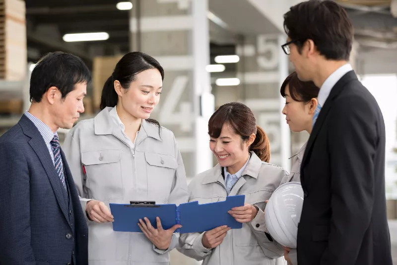 【今なら年内入社間に合います！！】快適な環境でしっかり稼げる！/夏も冬も気温23℃！/40代・50代活躍中！/寮費5万円補助/ [山口県：美祢市]