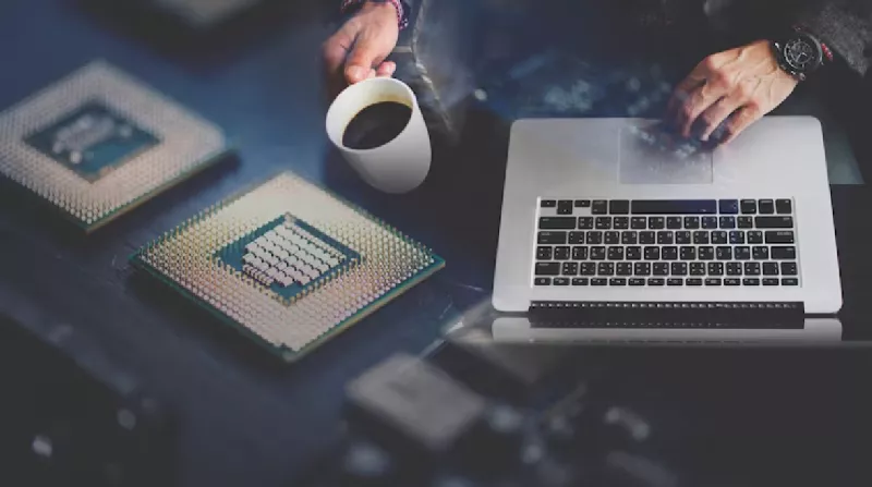 年収例：30歳で520万円も可！着実な昇給・昇格が叶う評価制度